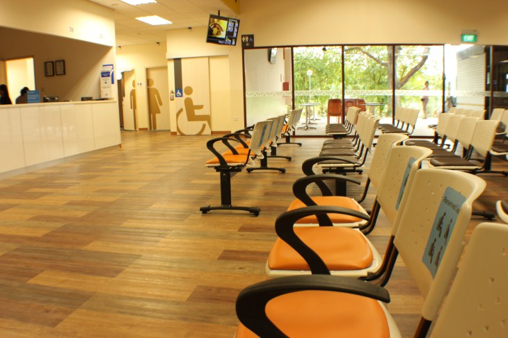 Sang chảnh với sàn nhựa giả gỗ